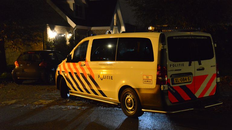 De politie is bezig met een onderzoek na de schietpartij (foto: Perry Roovers/SQ Vision Mediaprodukties).