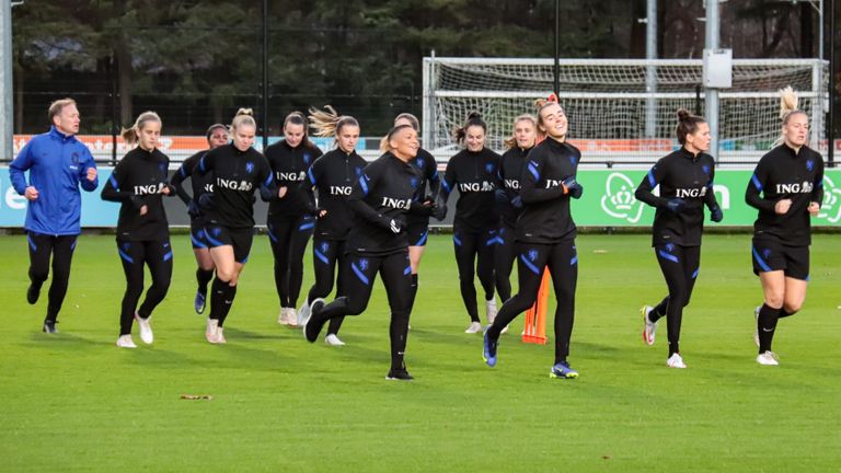 Dijkstra (vijfde van rechts) in de Oranjeselectie (foto: Corrado Francke).