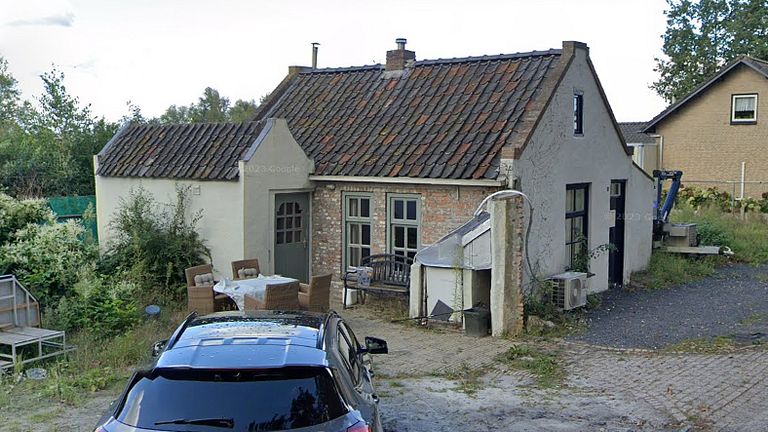 Zo zag de woning er eerst uit (foto: Google Maps).