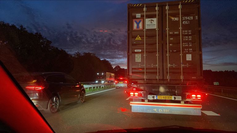 File op de A58.