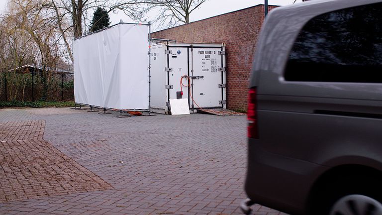 Een koel-container op de parkeerplaats.