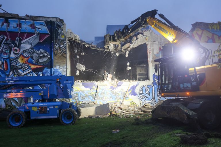 Uiteindelijk is besloten in het midden van het gebouw een gat te maken (foto: Arno van der Linden/SQ Vision).