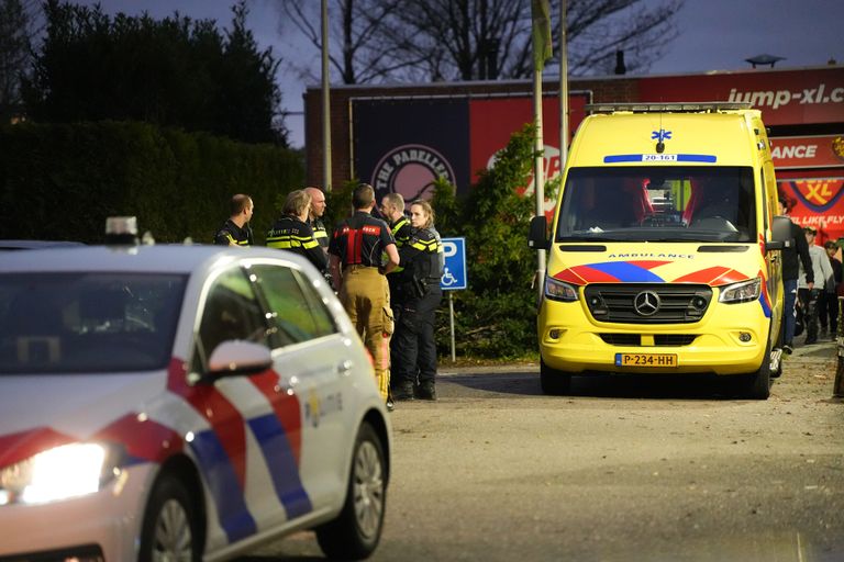 Kind overleden in trampolinepark: zestig kinderen opgevangen (foto: SQ Vision).