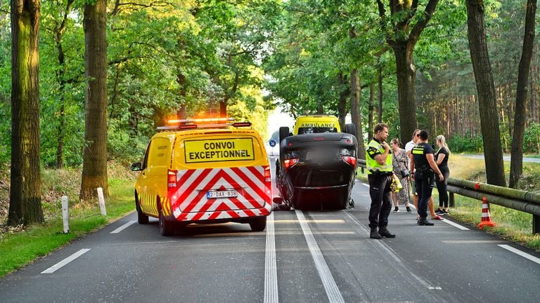 De N69 was een tijdje in beide richtingen dicht (foto: Rico Vogels/SQ Vision).