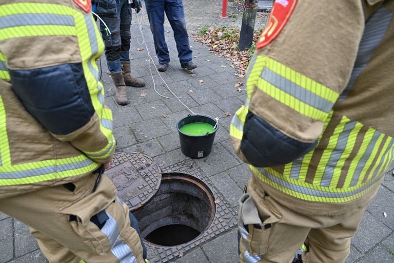 Gifgroene stof in riool Breda (foto: SQ Vision)