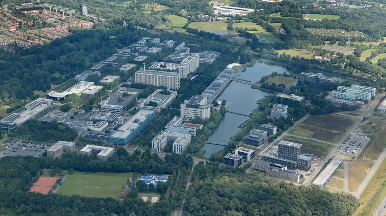 Een luchtfoto van de High Tech Camus Eindhoven (foto: High Tech Campus).