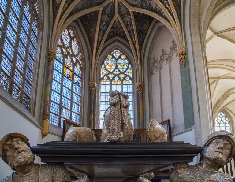 Het grafmonument van Graaf Engelbrecht in de Prinsenkapel (foto: Jan Korebrits). 