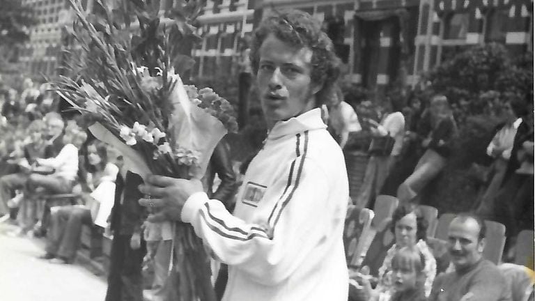 Anton tijdens de Vierdaagse in 1974.