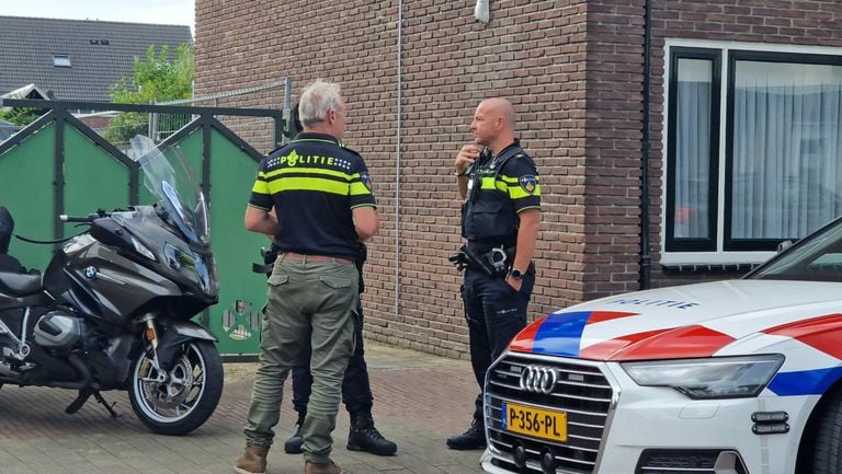 Veel politie in Cuijk (foto: Noël van Hooft).