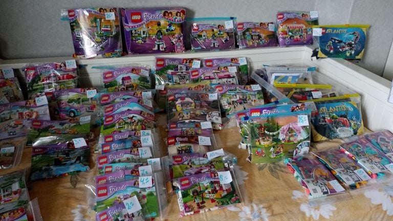 Complete sets van de Lego Friends-serie.