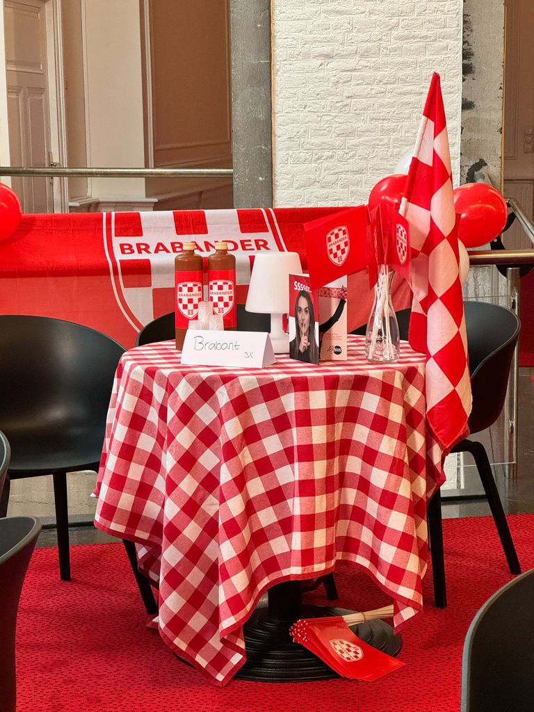 Een stukje Brabant in het Theater aan het Vrijthof in Maastricht (foto: Noa Bergmans).