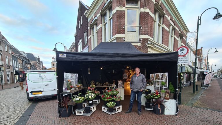 De verkeerssituatie bij de bloemist in Steenbergen (foto: Binderij Bloemweegen)