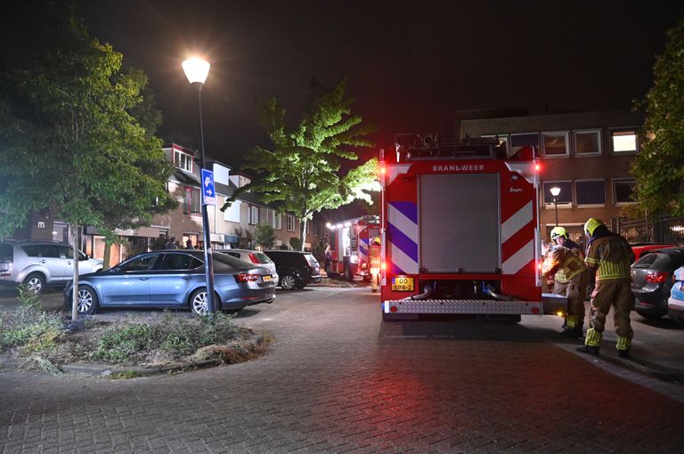 Twee van de brandweerwagens die werden ingezet (foto: Perry Roovers/SQ Vision).