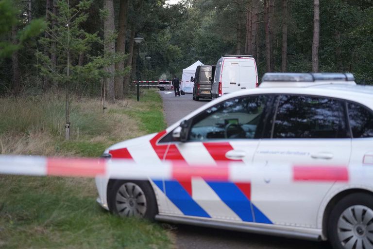 Overleden persoon gevonden in auto, politie houdt rekening met misdrijf (foto: SQ Vision).