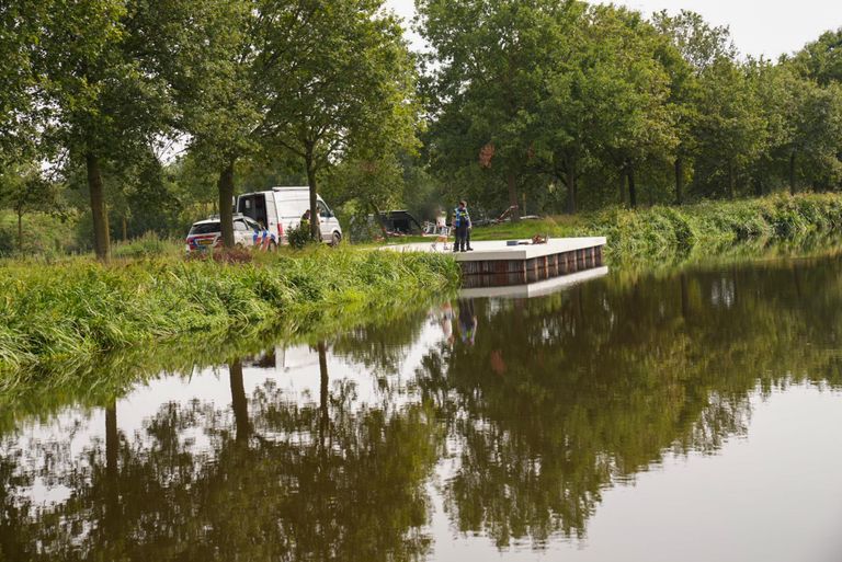 Volgens de politie zou de man een vermiste visser zijn (foto: Harrie Grijseels/SQ Vision).