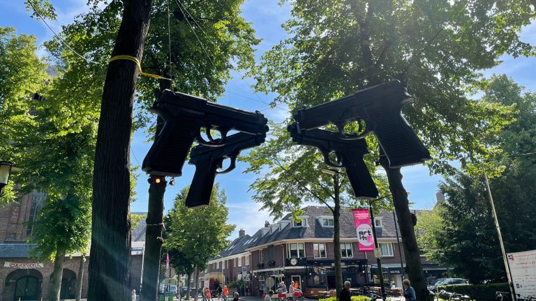 'Guns' van David Cerný (foto: Tom van den Oetelaar).