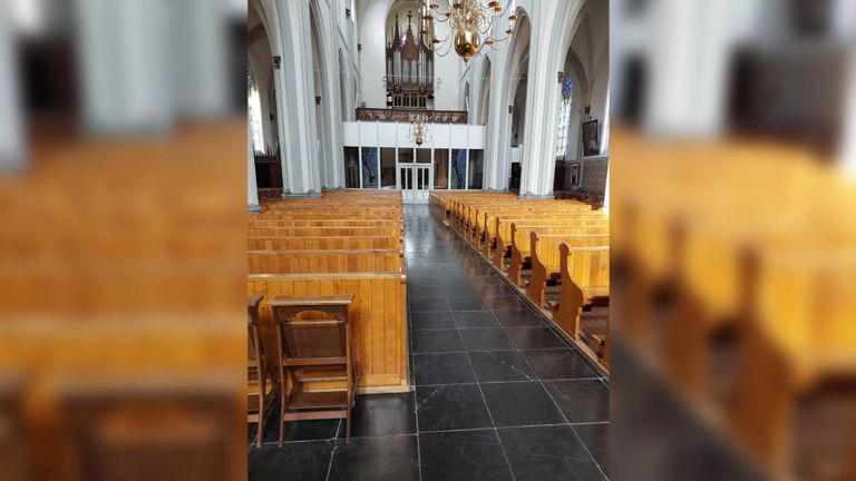 De kerk ziet er weer picobello uit (foto: Raymond Roelofs).