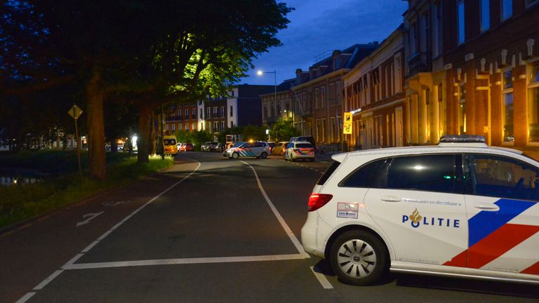 De crash vond rond kwart over vier plaats op de Delpratsingel in Breda (foto: Perry Roovers/SQ Vision).