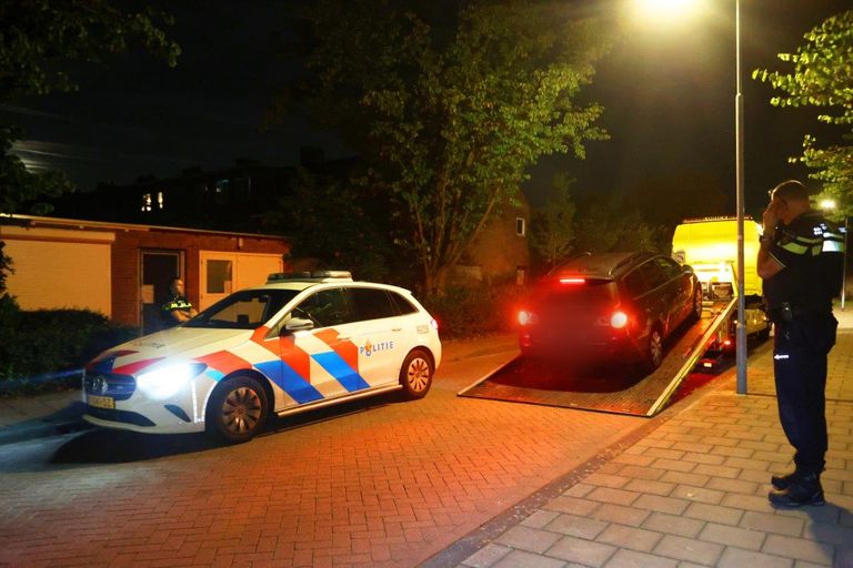 Politie neemt spookvoertuig in beslag (foto: Bart Meesters/SQ Vision).