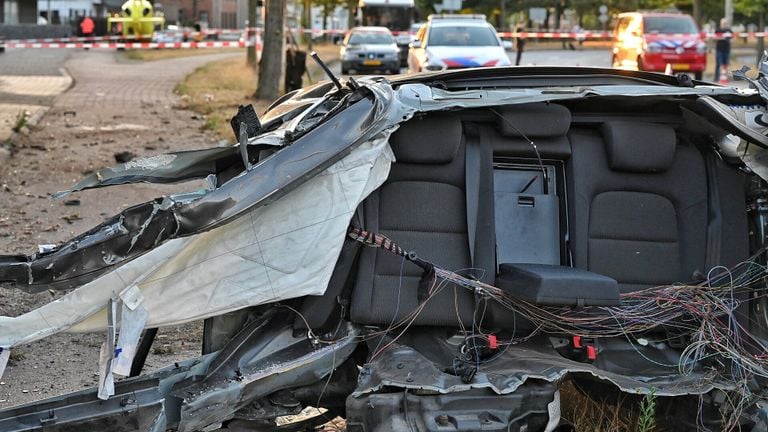 Van de Audi bleef vrijwel niets over (foto: Toby de Kort/SQ Vision).