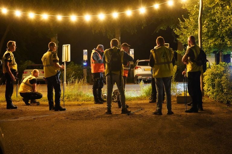 De zoektocht naar de vermiste man startte donderdagavond laat (foto: Jeroen Stuve/SQ Vision).