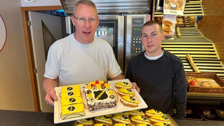 Bakkers Pieter en Bryan Lips. 