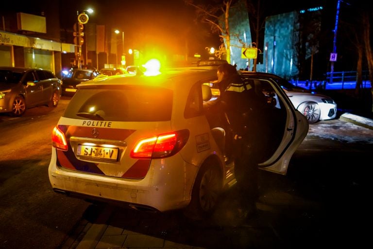 Agenten hebben de Duitse automobilist aangehouden (foto: SQ Vision).
