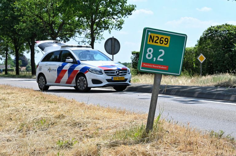 Het ongeluk gebeurde op de N269 bij Lage Mierde (foto: Toby de Kort/SQ Vision).