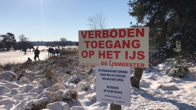 Het ijs van De Flaes is verboden toegang.