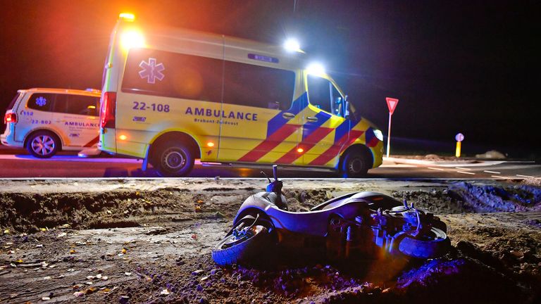 De scooterrijder in Westeroven zou gelanceerd zijn (foto: Rico Vogels/SQ Vision).