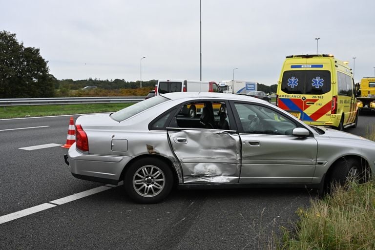 Kettingbotsing A16 (foto: Tom van der Put/SQ Vision).