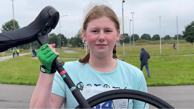 Renske van de Pol uit Berkel-Enschot deed mee aan het ONK Eenwieleren. (Foto: Leon Voskamp)