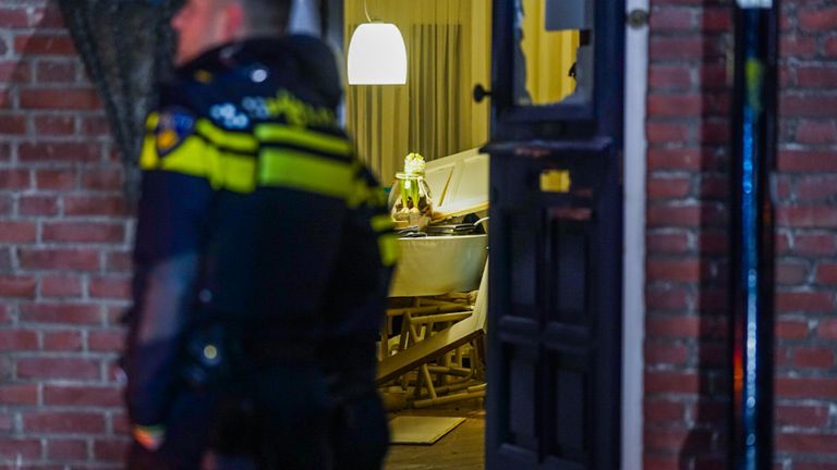 De ravage in het huis in Geldrop (foto: Dave Hendriks / SQ Vision).