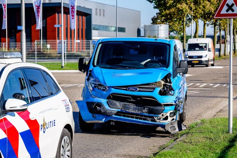 Automonteur betrokken bij ongeluk tijdens proefrit (foto: Jack Brekelmans/SQ Vision).