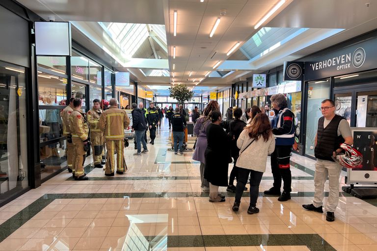 Nattigheid in het winkelcentrum (foto: SQ Vision).