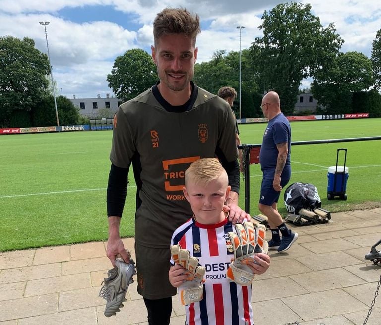 Dani met keeper Joshua Smits.