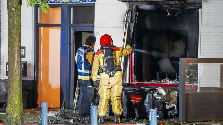 De schade na de brand in Geldrop is aanzienlijk (foto: Dave Hendriks/SQ Vision).