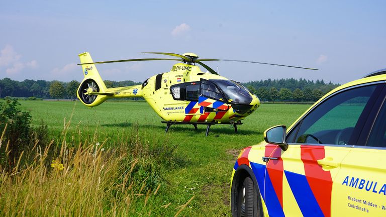 Vanwege de ernst van de situatie in Sprundel werd ook een traumaheli opgeroepen (foto: Jeroen Stuve/SQ Vision).