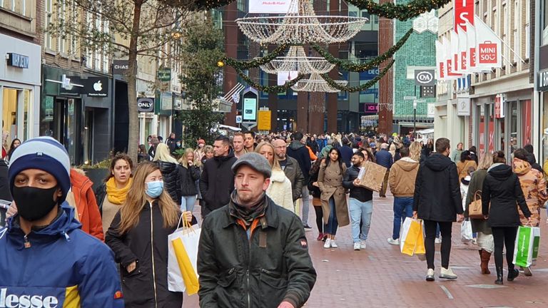 Druk in de binnenstad van Eindhoven (foto: Joris Dirckx).