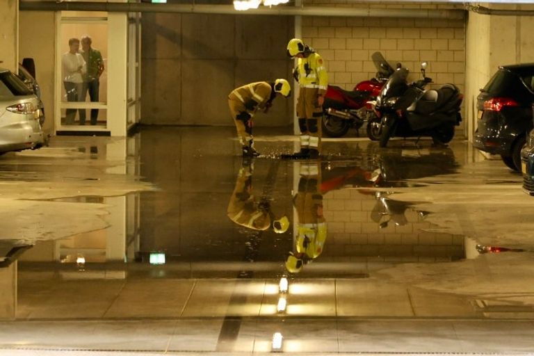 Wateroverlast in parkeergarage in Cuijk (Foto: SK-Media/SQ Vision)