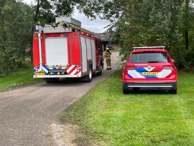 Volgens de brandweer leverde de situatie bij de boerderij in Zeeland geen gevaar op (foto: Marco van den Broek/SQ Vision).