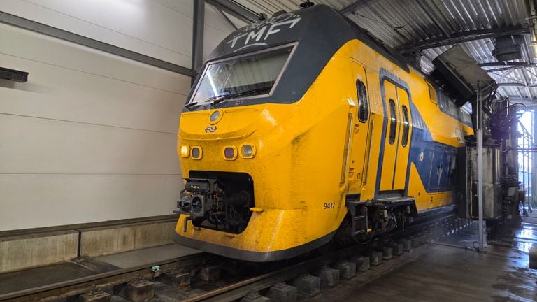De wasstraat van de NS in Eindhoven (foto: Noël van Hooft).