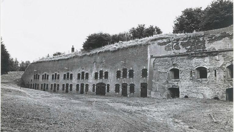 Fort Sabina na de verkoop door defensie in 1978. (foto: Stichting Fort Sabina)