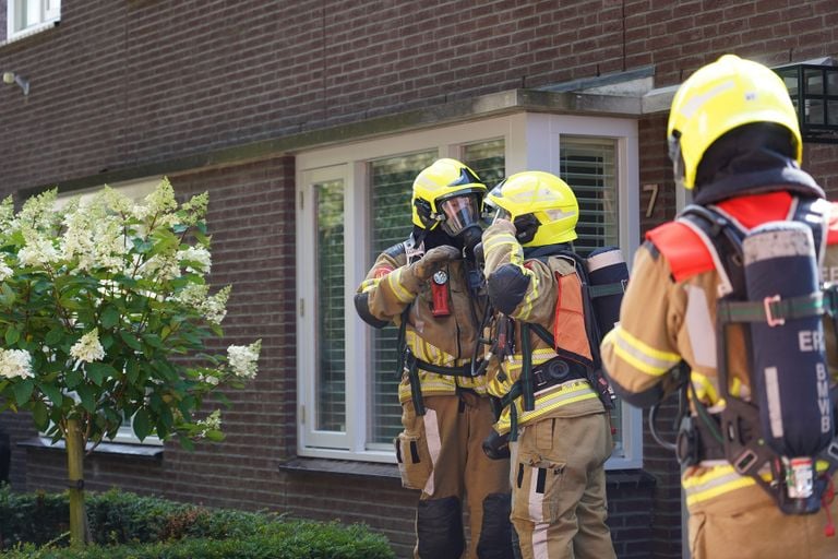 De brandweer had de brand in Dongen snel onder controle (foto: Jeroen Stuve/SQ Vision).