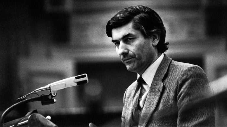 Ruud Lubbers tijdens een debat over kernwapens in 1979 (foto: ANP).