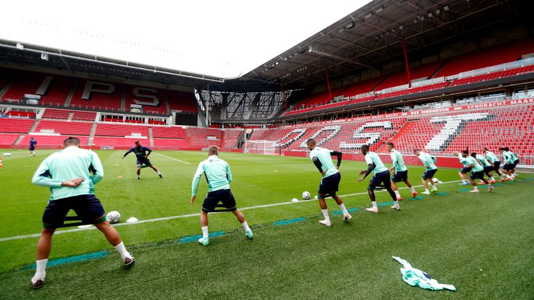 Laatste training van PSV voor het treffen met FC Midtjylland (foto: ANP).