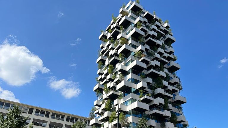 Het verticale bos in Eindhoven (foto: Rogier van Son).