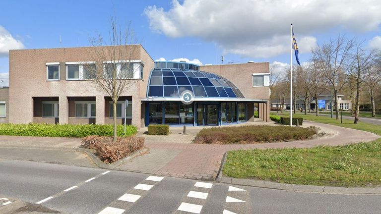 Het politiebureau in Eersel waar de portemonnee is afgegeven (foto: Google Maps).