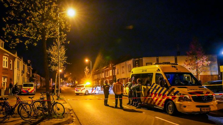 Diverse hulpdiensten werden opgeroepen na de ontploffing in Eindhoven (foto: SQ Vision).