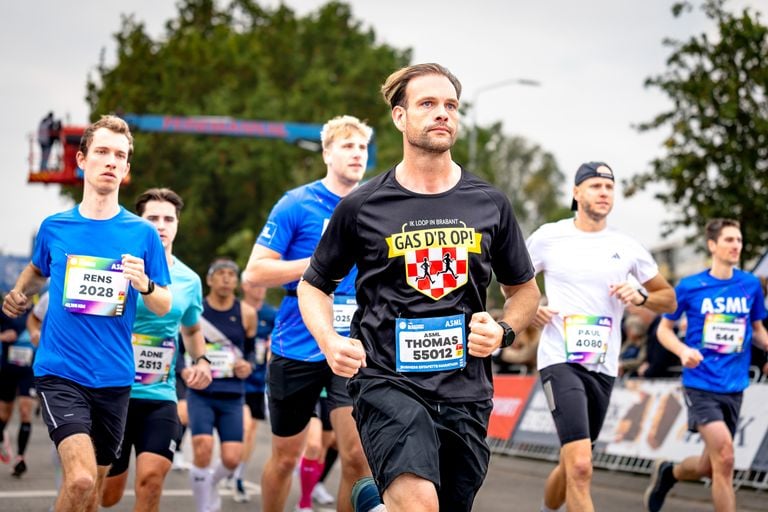 Gas d'r op Thomas! (foto: Marcel van Dorst, Eye4images).